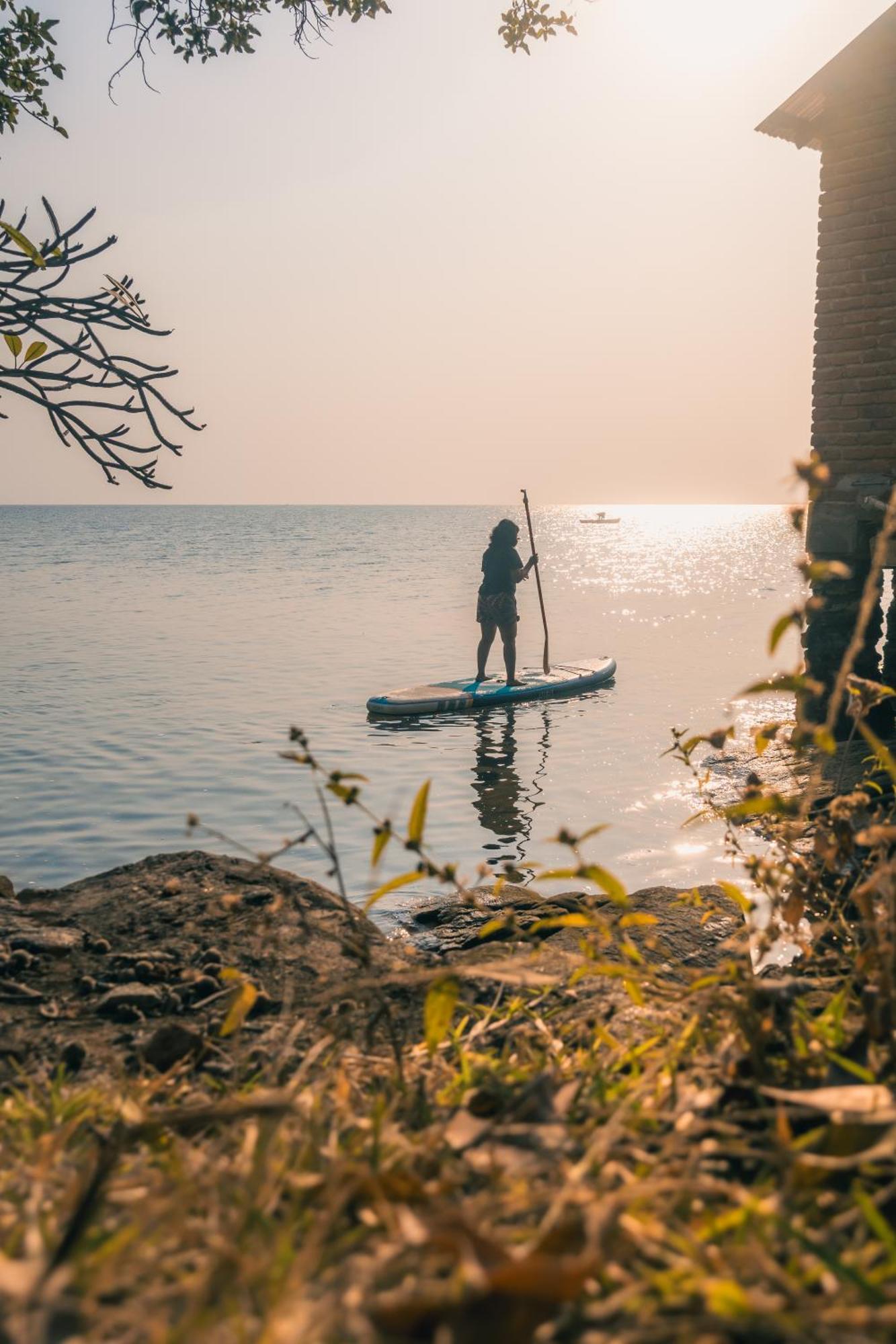 Soul Rebel Lodge & Backpackers Nkhata Bay Esterno foto